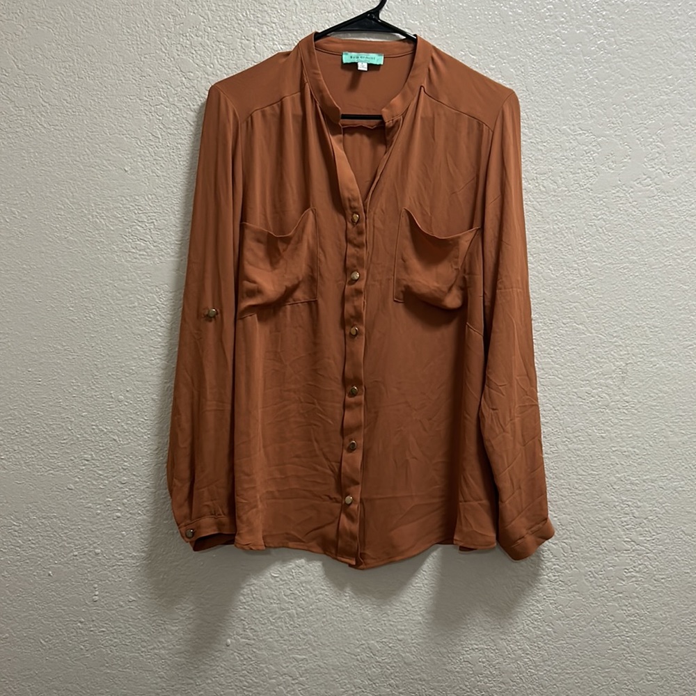 Blouses size Large - Picture 2 of 6